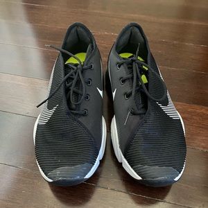 WMNS SIZE 8.5 - NIKE AIR ZOOM SUPERREP 2 (NO BOX)